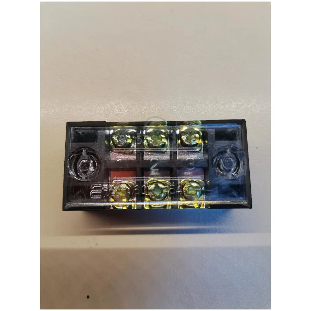 Колодка TB 1503 3п 15А A0130050001 