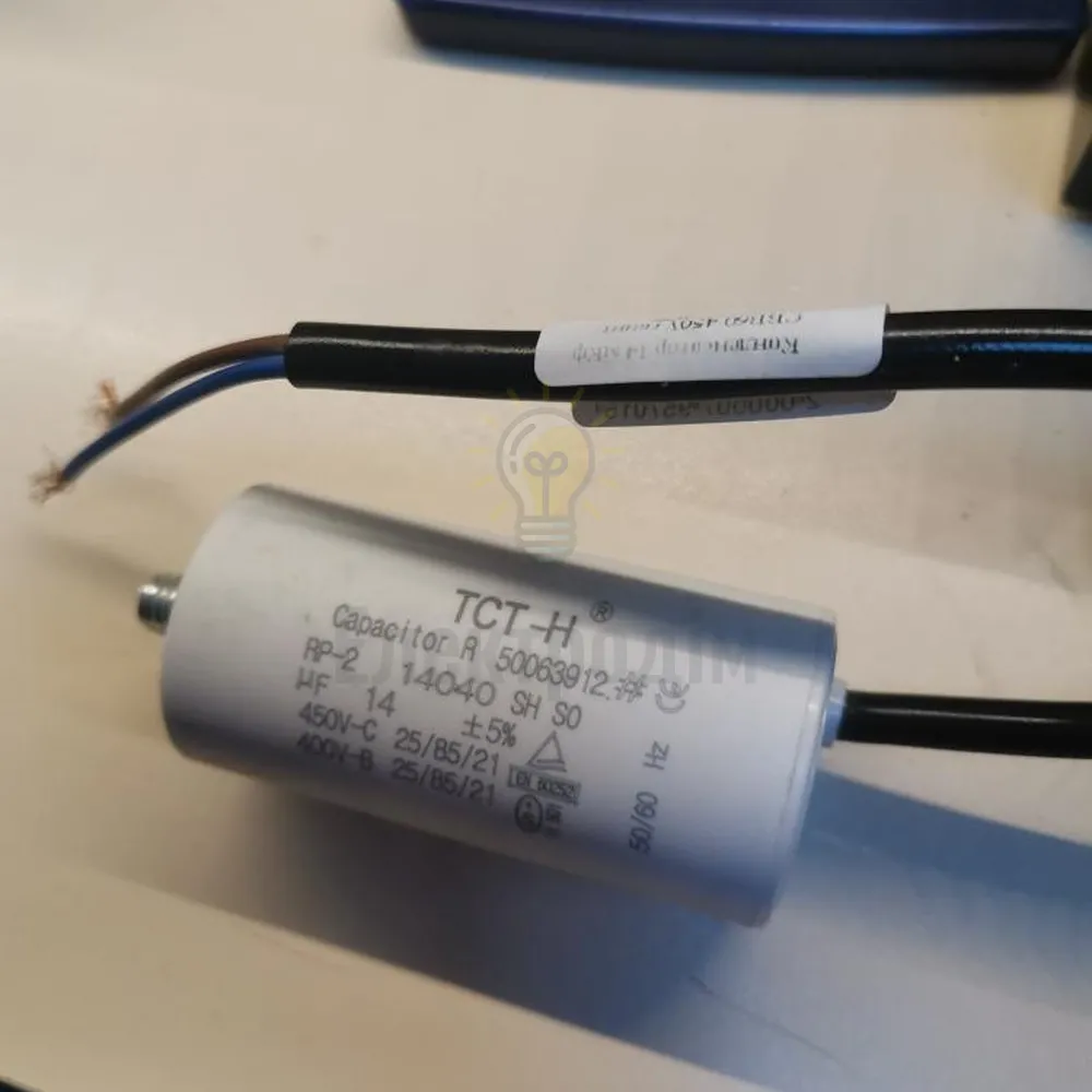 Конденсатор робочий 14 мКф CBB60 450V гвинт+провід к689(к14 болт+пр) 