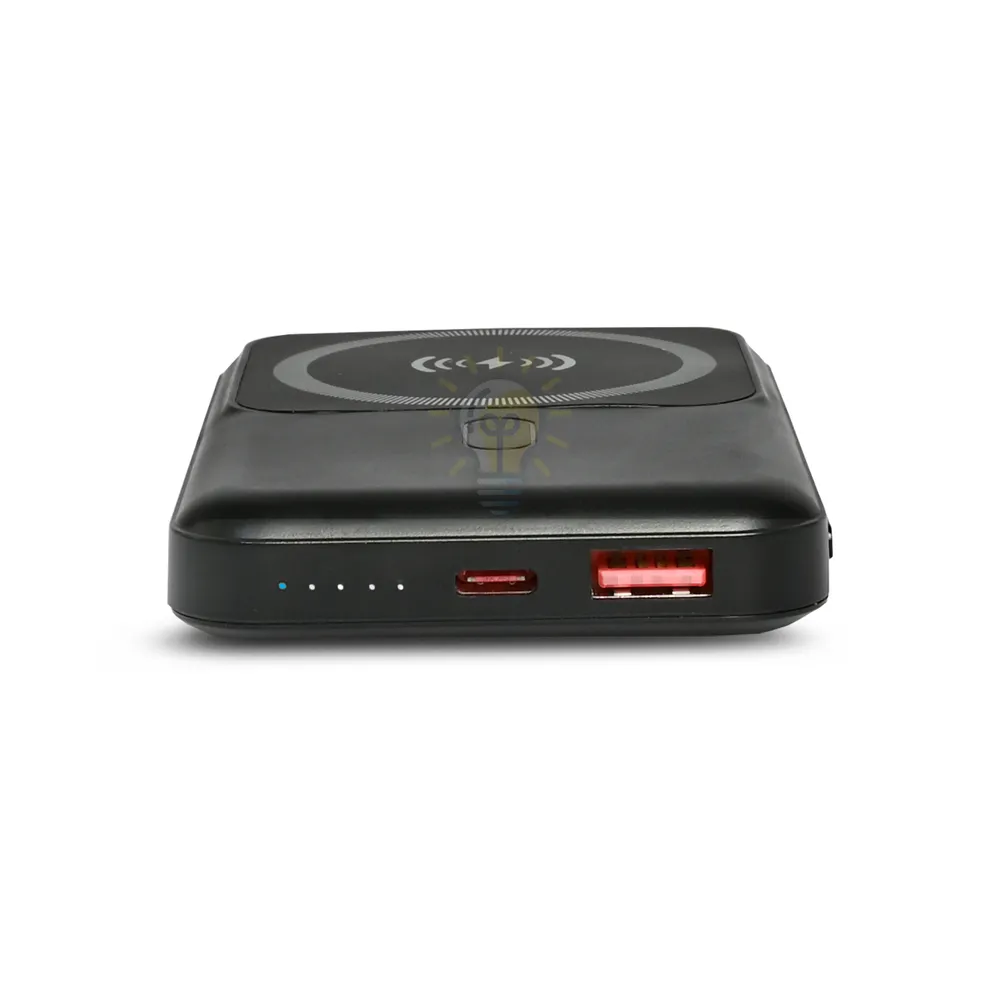 Повербанк з бездротовою зарядкою 10000mAh TITANUM MA02 22.5W Black TPB-MA02-B  - фото 3