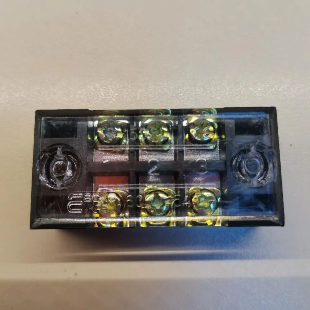 Колодка TB 1503 3п 15А A0130050001 