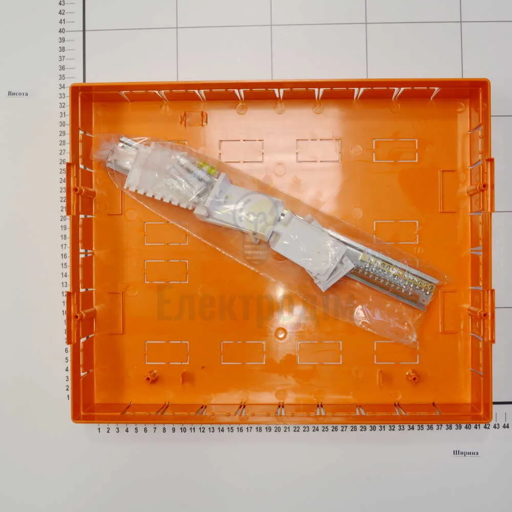 Бокс пласт.Nilson quantom Бокс пластиковий NILSON quantum  на 36 модулів внутрішній чорний 32661036  - фото 1